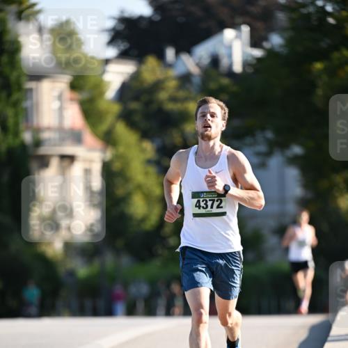 01.09.2024 - BARMER Alsterlauf Dr. Thomas Lammeyer http://msf.ph/oto/6887156 01.09.2024 09:18:40 Laufen 4372 meine-sportfotos.de