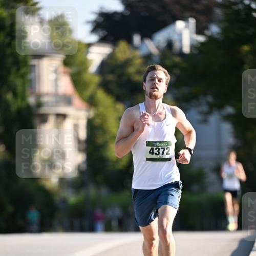 01.09.2024 - BARMER Alsterlauf Dr. Thomas Lammeyer http://msf.ph/oto/6887158 01.09.2024 09:18:40 Laufen 35, 4372 meine-sportfotos.de