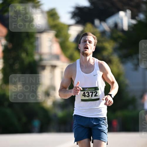 01.09.2024 - BARMER Alsterlauf Dr. Thomas Lammeyer http://msf.ph/oto/6887162 01.09.2024 09:18:41 Laufen 4372 meine-sportfotos.de