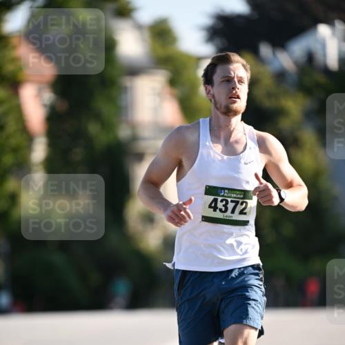 01.09.2024 - BARMER Alsterlauf Dr. Thomas Lammeyer http://msf.ph/oto/6887164 01.09.2024 09:18:41 Laufen 35, 4372 meine-sportfotos.de