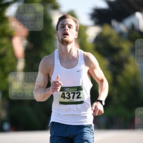 01.09.2024 - BARMER Alsterlauf Dr. Thomas Lammeyer http://msf.ph/oto/6887167 01.09.2024 09:18:41 Laufen 35, 4372 meine-sportfotos.de