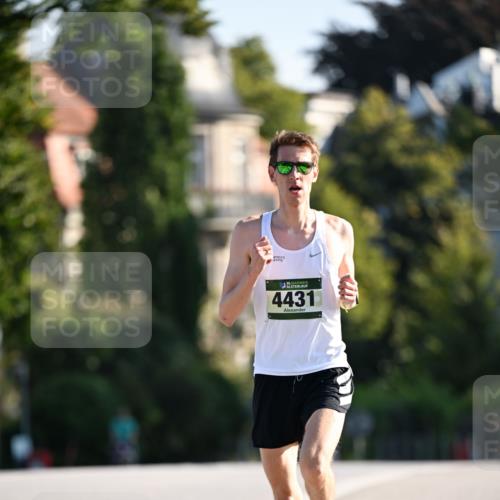 01.09.2024 - BARMER Alsterlauf Dr. Thomas Lammeyer http://msf.ph/oto/6887180 01.09.2024 09:18:47 Laufen 35, 4431 meine-sportfotos.de