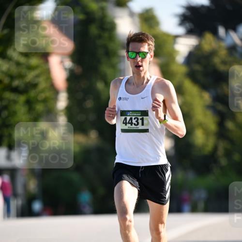 01.09.2024 - BARMER Alsterlauf Dr. Thomas Lammeyer http://msf.ph/oto/6887183 01.09.2024 09:18:48 Laufen 35, 4431 meine-sportfotos.de