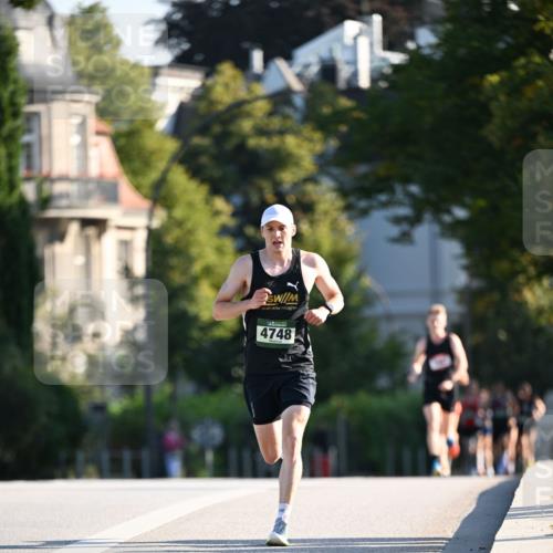 01.09.2024 - BARMER Alsterlauf Dr. Thomas Lammeyer http://msf.ph/oto/6887192 01.09.2024 09:18:55 Laufen 4748 meine-sportfotos.de