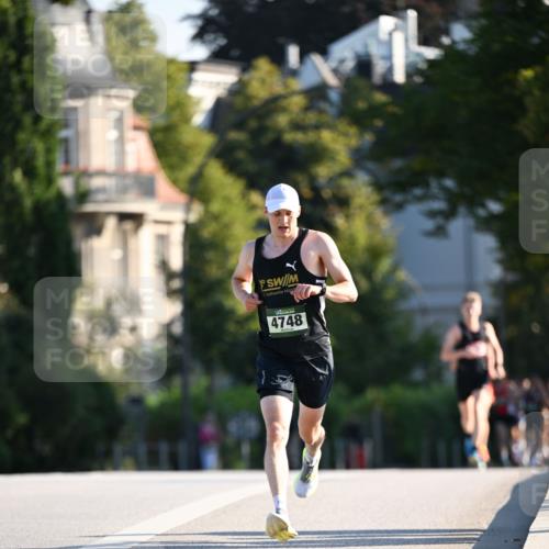 01.09.2024 - BARMER Alsterlauf Dr. Thomas Lammeyer http://msf.ph/oto/6887194 01.09.2024 09:18:56 Laufen 6, 4748 meine-sportfotos.de