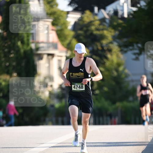 01.09.2024 - BARMER Alsterlauf Dr. Thomas Lammeyer http://msf.ph/oto/6887198 01.09.2024 09:18:56 Laufen 4748 meine-sportfotos.de