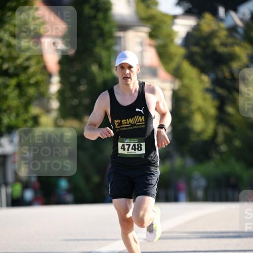 01.09.2024 - BARMER Alsterlauf Dr. Thomas Lammeyer http://msf.ph/oto/6887205 01.09.2024 09:18:57 Laufen 35, 4748 meine-sportfotos.de