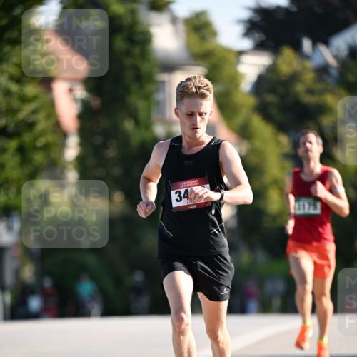 01.09.2024 - BARMER Alsterlauf Dr. Thomas Lammeyer http://msf.ph/oto/6887222 01.09.2024 09:19:03 Laufen 135, 35, 34, 8175 meine-sportfotos.de