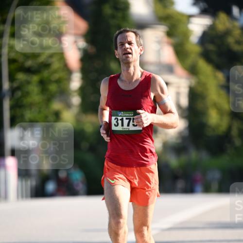 01.09.2024 - BARMER Alsterlauf Dr. Thomas Lammeyer http://msf.ph/oto/6887233 01.09.2024 09:19:04 Laufen 35, 3175 meine-sportfotos.de
