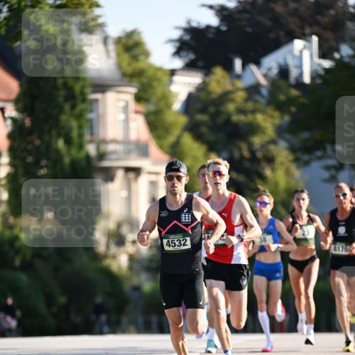 01.09.2024 - BARMER Alsterlauf Dr. Thomas Lammeyer http://msf.ph/oto/6887237 01.09.2024 09:19:08 Laufen 4532, 8170 meine-sportfotos.de