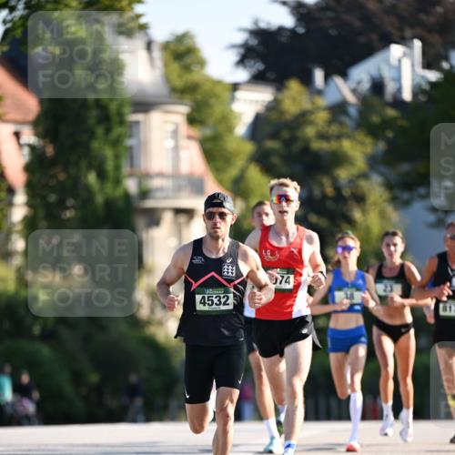 01.09.2024 - BARMER Alsterlauf Dr. Thomas Lammeyer http://msf.ph/oto/6887239 01.09.2024 09:19:08 Laufen 4532, 074 meine-sportfotos.de