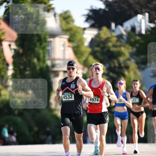01.09.2024 - BARMER Alsterlauf Dr. Thomas Lammeyer http://msf.ph/oto/6887240 01.09.2024 09:19:08 Laufen 4532, 4974 meine-sportfotos.de