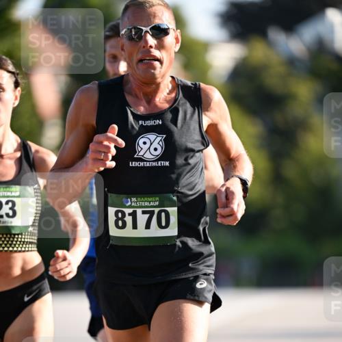 01.09.2024 - BARMER Alsterlauf Dr. Thomas Lammeyer http://msf.ph/oto/6887266 01.09.2024 09:19:13 Laufen 96, 23, 35, 8170 meine-sportfotos.de