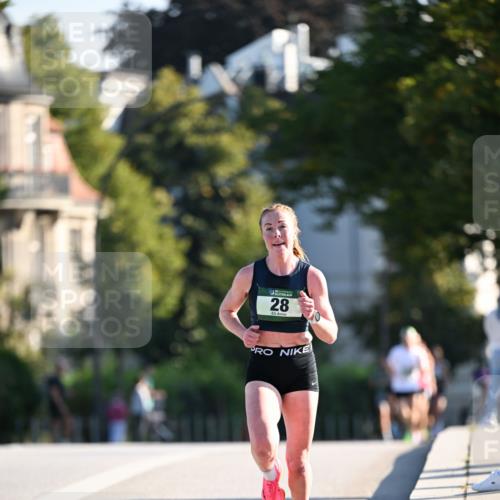 01.09.2024 - BARMER Alsterlauf Dr. Thomas Lammeyer http://msf.ph/oto/6887271 01.09.2024 09:19:19 Laufen 28 meine-sportfotos.de
