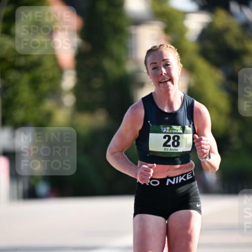 01.09.2024 - BARMER Alsterlauf Dr. Thomas Lammeyer http://msf.ph/oto/6887285 01.09.2024 09:19:21 Laufen 35, 28, 25 meine-sportfotos.de