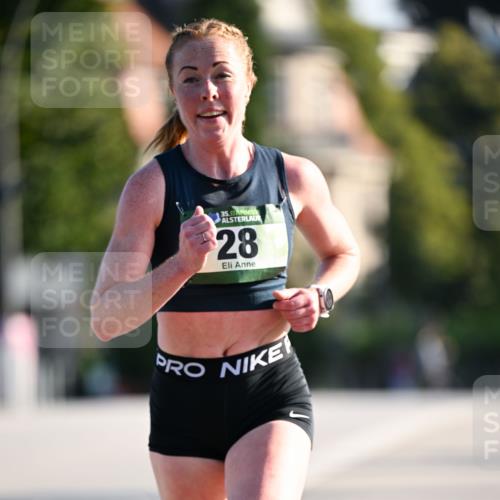 01.09.2024 - BARMER Alsterlauf Dr. Thomas Lammeyer http://msf.ph/oto/6887288 01.09.2024 09:19:21 Laufen 35, 12, 28 meine-sportfotos.de