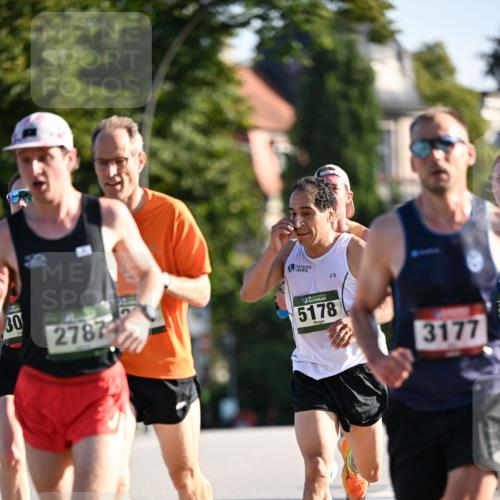 01.09.2024 - BARMER Alsterlauf Dr. Thomas Lammeyer http://msf.ph/oto/6887624 01.09.2024 09:21:01 Laufen 30, 2787, 5178, 3177 meine-sportfotos.de