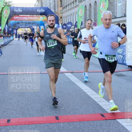 01.09.2024 - BARMER Alsterlauf Strokosch-Dieckow http://msf.ph/oto/6888265 01.09.2024 09:49:48 Ziel 2281, 2466, 2564, 3447, 3892, 4153, 4316, 4355, 4832, 8031, 8107 meine-sportfotos.de