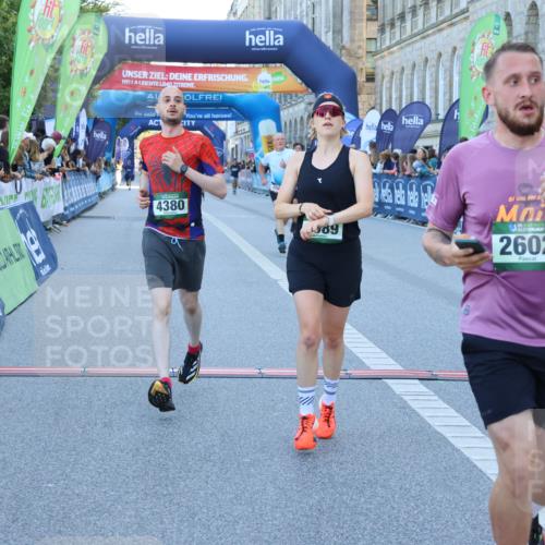 01.09.2024 - BARMER Alsterlauf Strokosch-Dieckow http://msf.ph/oto/6888342 01.09.2024 09:50:17 Ziel 2602, 2700, 3031, 3647, 4371, 4380, 4546, 4565, 4589, 4862, 4882, 5012, 5070, 5133, 5228, 8154, 8265 meine-sportfotos.de