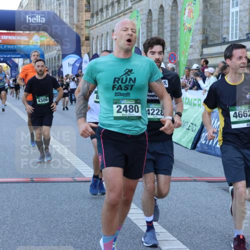 01.09.2024 - BARMER Alsterlauf Strokosch-Dieckow http://msf.ph/oto/6888405 01.09.2024 09:50:42 Ziel 2189, 2480, 2538, 2957, 3280, 3417, 3890, 4095, 4108, 4183, 4228, 4289, 4306, 4321, 4467, 4662, 4916, 5250, 8115 meine-sportfotos.de