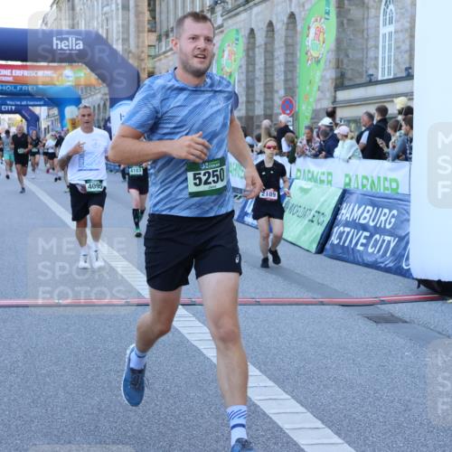 01.09.2024 - BARMER Alsterlauf Strokosch-Dieckow http://msf.ph/oto/6888417 01.09.2024 09:50:47 Ziel 2189, 2538, 3148, 3417, 3525, 4095, 4108, 4183, 4321, 4467, 4601, 4916, 5223, 5250, 5260 meine-sportfotos.de