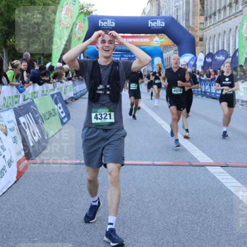 01.09.2024 - BARMER Alsterlauf Strokosch-Dieckow http://msf.ph/oto/6888431 01.09.2024 09:50:51 Ziel 2189, 2916, 3148, 3417, 3525, 4095, 4108, 4115, 4183, 4321, 4467, 4601, 4916, 5010, 5181, 5223, 5260, 8295 meine-sportfotos.de