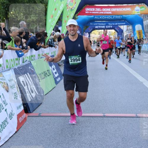 01.09.2024 - BARMER Alsterlauf Strokosch-Dieckow http://msf.ph/oto/6888477 01.09.2024 09:51:09 Ziel 2235, 2450, 2650, 2994, 3391, 3794, 4100, 4238, 4678, 4780, 5062, 5129, 5134, 5256, 5272, 8048 meine-sportfotos.de