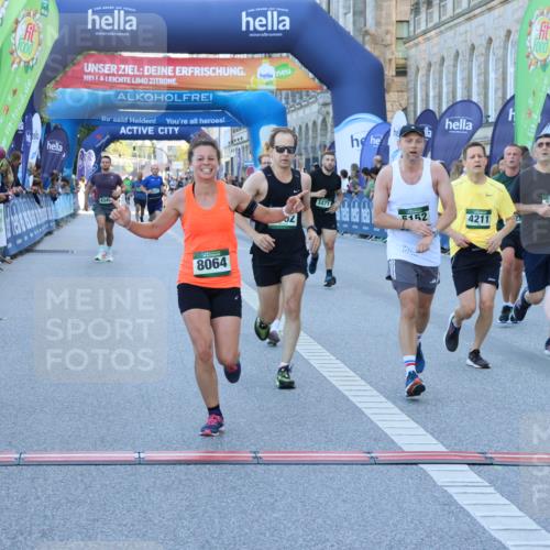 01.09.2024 - BARMER Alsterlauf Strokosch-Dieckow http://msf.ph/oto/6888499 01.09.2024 09:51:26 Ziel 1241, 2595, 2706, 3106, 3260, 3471, 3730, 4211, 4349, 4460, 4523, 4542, 4640, 5102, 5152, 8064, 8255 meine-sportfotos.de