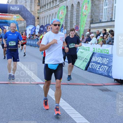 01.09.2024 - BARMER Alsterlauf Strokosch-Dieckow http://msf.ph/oto/6888520 01.09.2024 09:51:35 Ziel 2579, 2595, 3106, 3412, 4246, 4542, 4640, 4650, 4883, 5245, 8008, 8248, 8255 meine-sportfotos.de