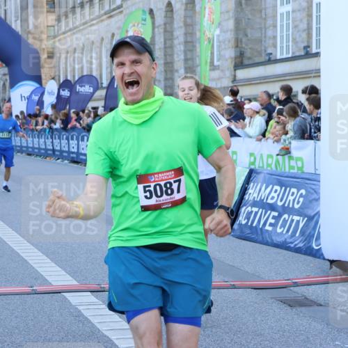 01.09.2024 - BARMER Alsterlauf Strokosch-Dieckow http://msf.ph/oto/6888579 01.09.2024 09:51:55 Ziel 2717, 3112, 3133, 3605, 3942, 4375, 4958, 5087, 5139, 5277 meine-sportfotos.de