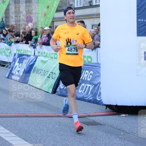 01.09.2024 - BARMER Alsterlauf Strokosch-Dieckow http://msf.ph/oto/6888598 01.09.2024 09:38:34 Ziel 3932, 4434, 4816, 4879 meine-sportfotos.de