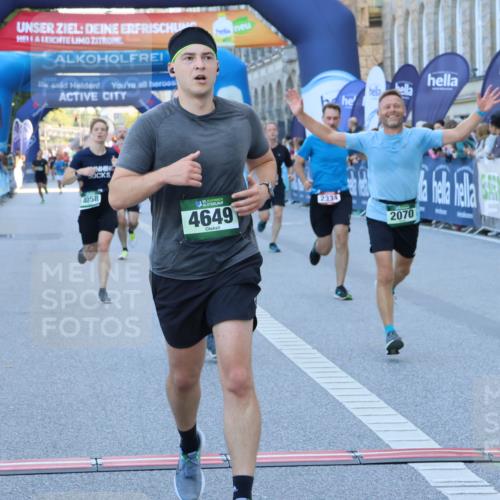 01.09.2024 - BARMER Alsterlauf Strokosch-Dieckow http://msf.ph/oto/6888621 01.09.2024 09:52:13 Ziel 2070, 2082, 2334, 3130, 3253, 3397, 3430, 3496, 3690, 3691, 4058, 4343, 4536, 4649, 4942, 5184, 8322 meine-sportfotos.de