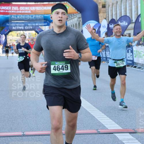 01.09.2024 - BARMER Alsterlauf Strokosch-Dieckow http://msf.ph/oto/6888623 01.09.2024 09:52:14 Ziel 2070, 2082, 2334, 3130, 3253, 3397, 3430, 3496, 3595, 3690, 3691, 4058, 4536, 4649, 4942, 5184, 8322 meine-sportfotos.de