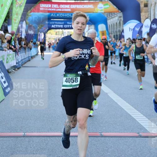 01.09.2024 - BARMER Alsterlauf Strokosch-Dieckow http://msf.ph/oto/6888636 01.09.2024 09:52:17 Ziel 2070, 2082, 2334, 3130, 3253, 3306, 3397, 3496, 3595, 3690, 3691, 4058, 4179, 4758, 4773, 4942, 5184 meine-sportfotos.de
