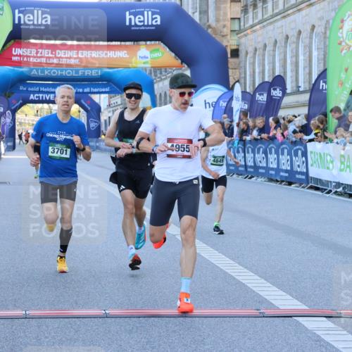 01.09.2024 - BARMER Alsterlauf Strokosch-Dieckow http://msf.ph/oto/6888669 01.09.2024 09:39:08 Ziel 3286, 3585, 3604, 3701, 4420, 4849, 4955, 8329, 8331, 8360, 8380 meine-sportfotos.de