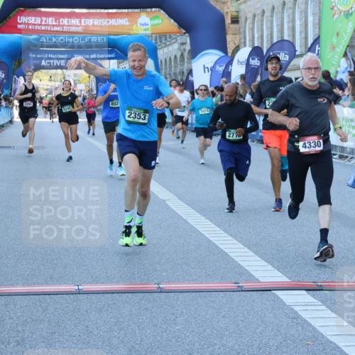 01.09.2024 - BARMER Alsterlauf Strokosch-Dieckow http://msf.ph/oto/6888709 01.09.2024 09:52:49 Ziel 2291, 2295, 2310, 2353, 2712, 2862, 2931, 3325, 3377, 3526, 4203, 4330, 5074, 5240, 8021, 8161 meine-sportfotos.de