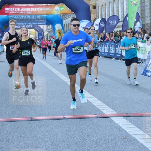 01.09.2024 - BARMER Alsterlauf Strokosch-Dieckow http://msf.ph/oto/6888723 01.09.2024 09:52:52 Ziel 2291, 2295, 2310, 2353, 2712, 2862, 2931, 3325, 3526, 4330, 5074, 5240, 8021, 8161 meine-sportfotos.de