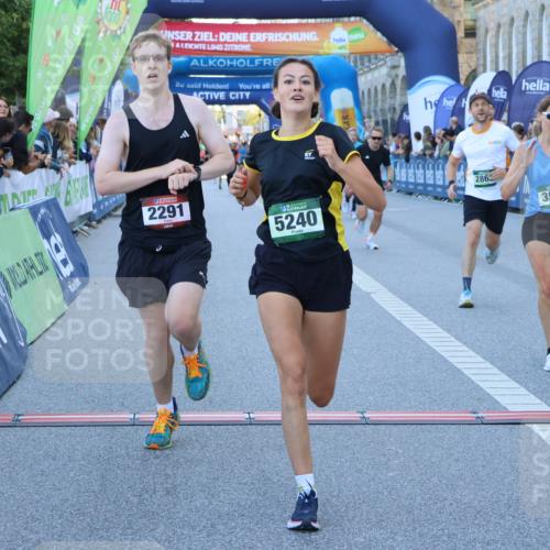 01.09.2024 - BARMER Alsterlauf Strokosch-Dieckow http://msf.ph/oto/6888730 01.09.2024 09:52:53 Ziel 2291, 2295, 2310, 2338, 2712, 2862, 2931, 3325, 3526, 5074, 5240, 8021, 8161 meine-sportfotos.de