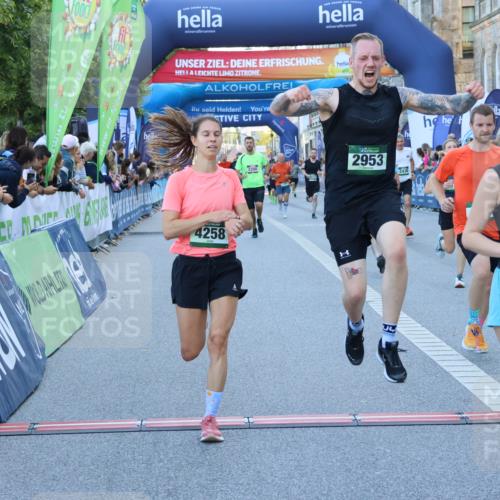 01.09.2024 - BARMER Alsterlauf Strokosch-Dieckow http://msf.ph/oto/6888776 01.09.2024 09:53:11 Ziel 2200, 2436, 2437, 2953, 2968, 3476, 3570, 3735, 4258, 4512, 4562, 4629, 4637, 5051, 5068, 8151, 8258, 8268 meine-sportfotos.de