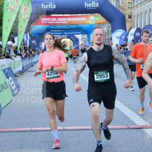 01.09.2024 - BARMER Alsterlauf Strokosch-Dieckow http://msf.ph/oto/6888778 01.09.2024 09:53:11 Ziel 2200, 2436, 2437, 2953, 2968, 3476, 3570, 3735, 4258, 4512, 4562, 4629, 4637, 5051, 5068, 8151, 8258, 8268 meine-sportfotos.de