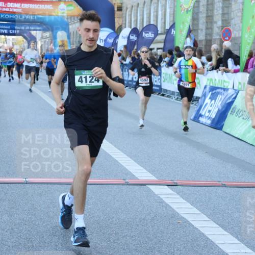 01.09.2024 - BARMER Alsterlauf Strokosch-Dieckow http://msf.ph/oto/6888828 01.09.2024 09:53:34 Ziel 2860, 2949, 3374, 3809, 3838, 3895, 4124, 4436, 4591, 4592, 4724, 4803, 4818, 4824, 4846, 4995, 8100, 8122, 8312, 8335 meine-sportfotos.de