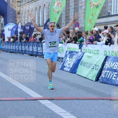 01.09.2024 - BARMER Alsterlauf Strokosch-Dieckow http://msf.ph/oto/6888835 01.09.2024 09:40:33 Ziel 3042, 4275, 4787, 4978 meine-sportfotos.de
