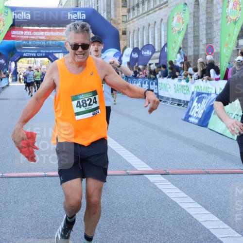 01.09.2024 - BARMER Alsterlauf Strokosch-Dieckow http://msf.ph/oto/6888858 01.09.2024 09:53:43 Ziel 2042, 2190, 2860, 3136, 3741, 3808, 4194, 4383, 4457, 4724, 4818, 4824, 4846, 5026, 8100, 8312, 8335 meine-sportfotos.de