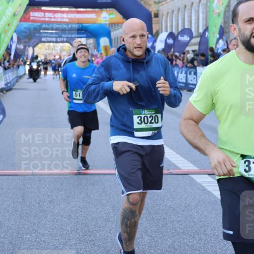 01.09.2024 - BARMER Alsterlauf Strokosch-Dieckow http://msf.ph/oto/6888887 01.09.2024 09:53:55 Ziel 2215, 2399, 2808, 3014, 3020, 3136, 3333, 3777, 4041, 4154, 4533, 4594, 4661, 4924, 5034, 5155, 5157, 5183, 5202, 8013 meine-sportfotos.de