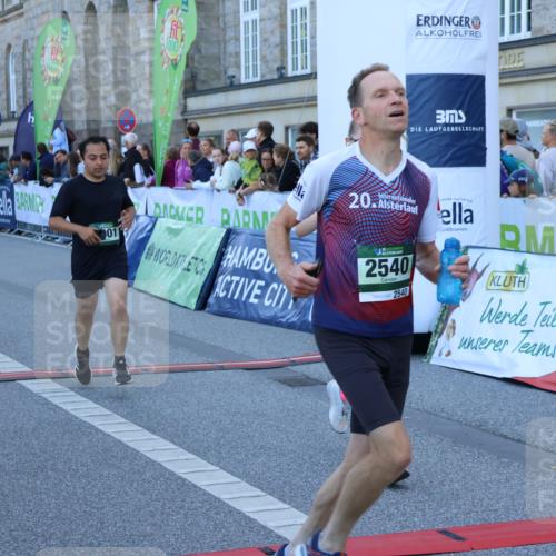 01.09.2024 - BARMER Alsterlauf Strokosch-Dieckow http://msf.ph/oto/6888950 01.09.2024 09:54:24 Ziel 2540, 2561, 2599, 3654, 3776, 3780, 4172, 4173, 4303, 4315, 4514, 4738, 5001 meine-sportfotos.de