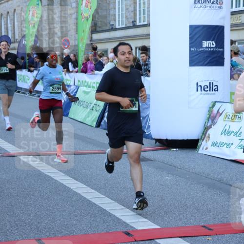 01.09.2024 - BARMER Alsterlauf Strokosch-Dieckow http://msf.ph/oto/6888954 01.09.2024 09:54:25 Ziel 2540, 2561, 2599, 3654, 3776, 3780, 4172, 4173, 4303, 4315, 4514, 4738, 5001 meine-sportfotos.de