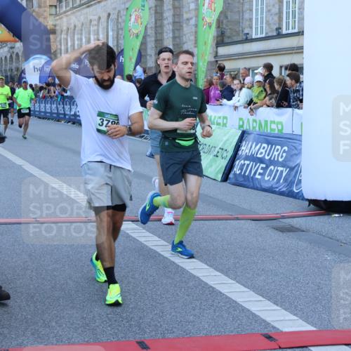 01.09.2024 - BARMER Alsterlauf Strokosch-Dieckow http://msf.ph/oto/6888957 01.09.2024 09:54:26 Ziel 2561, 2599, 2878, 3654, 3776, 3780, 4172, 4173, 4303, 4514, 4738, 5001 meine-sportfotos.de