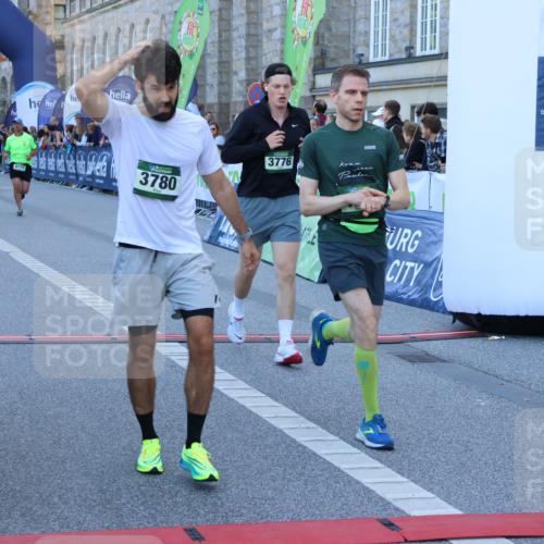 01.09.2024 - BARMER Alsterlauf Strokosch-Dieckow http://msf.ph/oto/6888959 01.09.2024 09:54:27 Ziel 2561, 2599, 2878, 3442, 3654, 3776, 3780, 3962, 4172, 4173, 4303, 4514, 4738 meine-sportfotos.de