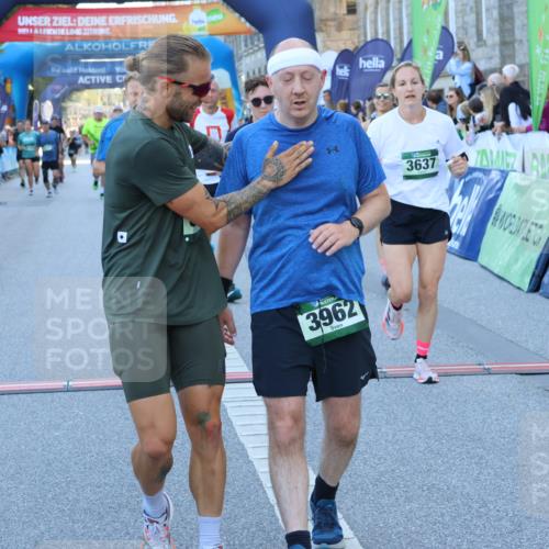 01.09.2024 - BARMER Alsterlauf Strokosch-Dieckow http://msf.ph/oto/6888981 01.09.2024 09:54:40 Ziel 1177, 2372, 2899, 3011, 3200, 3402, 3442, 3637, 3679, 3938, 3962, 4336, 4492, 4519, 4563, 4564, 4815, 4836, 5282, 5294, 8074, 8214 meine-sportfotos.de