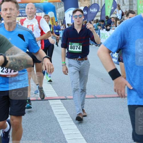 01.09.2024 - BARMER Alsterlauf Strokosch-Dieckow http://msf.ph/oto/6888983 01.09.2024 09:54:42 Ziel 1177, 2372, 2899, 3011, 3200, 3402, 3637, 3679, 3938, 4336, 4492, 4519, 4563, 4564, 4815, 4836, 4959, 5282, 5294, 8074, 8214 meine-sportfotos.de